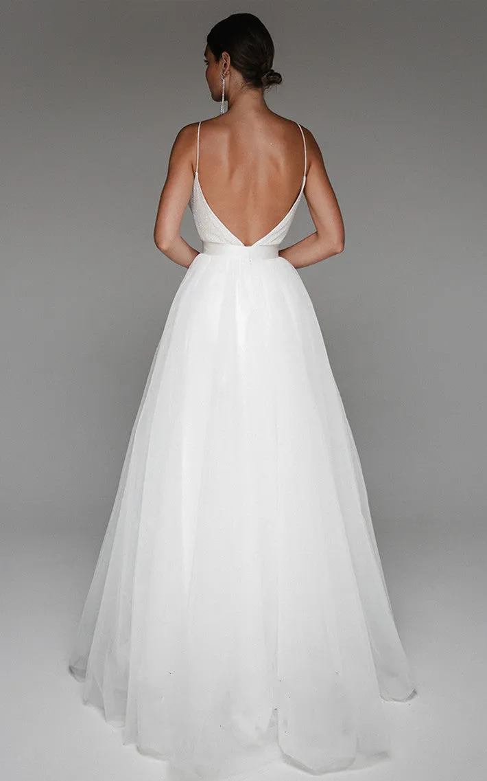 Casual A Line Spaghetti V-neck Tulle Wedding Dress with Sash-716387