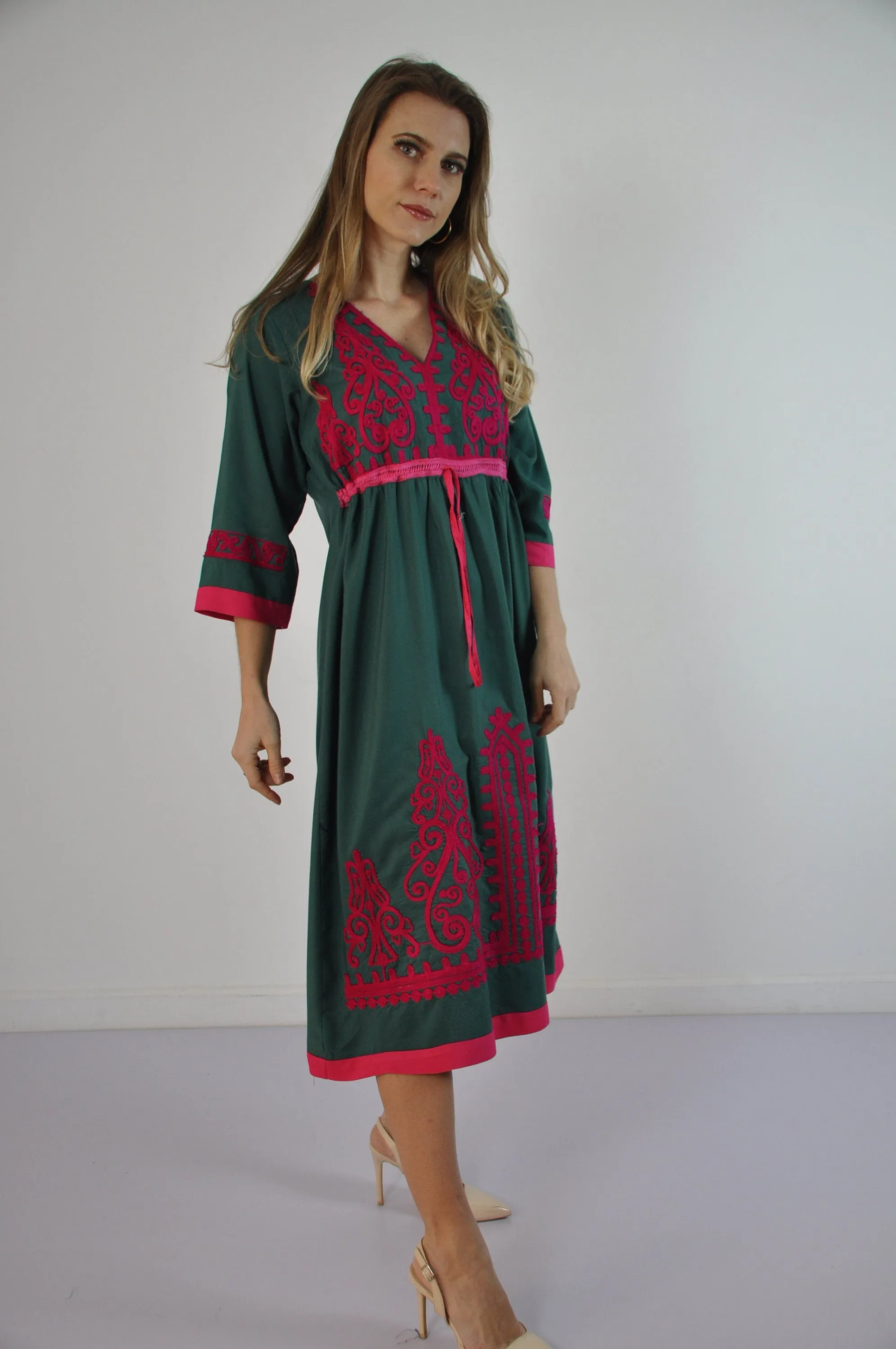 Green Long Sleeve Embroidered Tunic dress, Boho tunic dress, Summer tunic, beach tunic, resorts tunic, Hippie tunic, green Kaftan