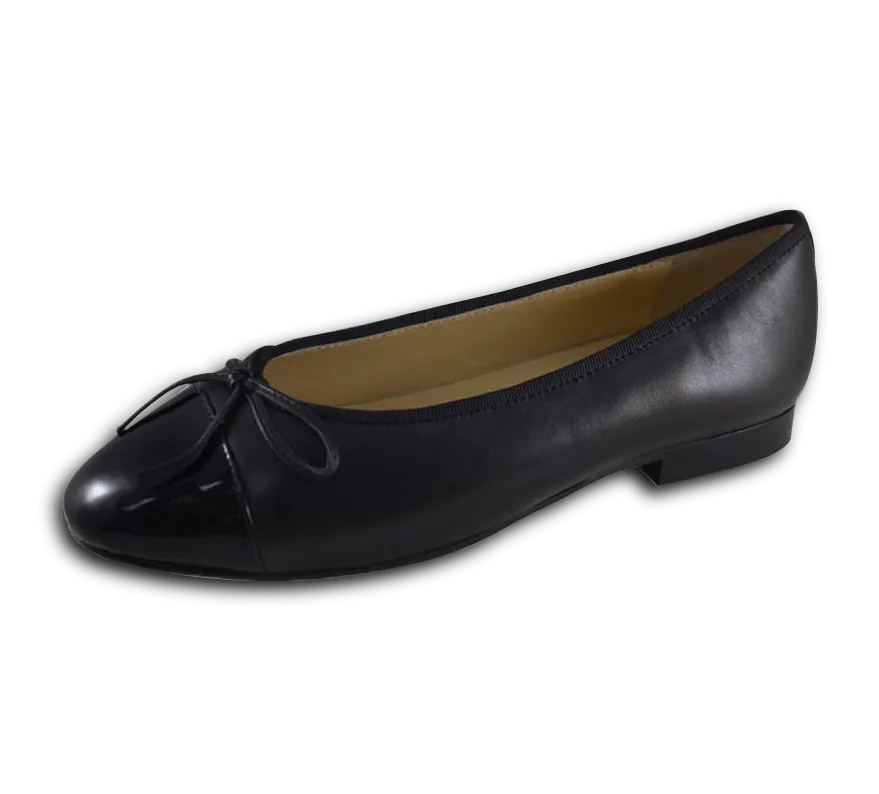 Lambskin Two Tone Bow Ballet Flats