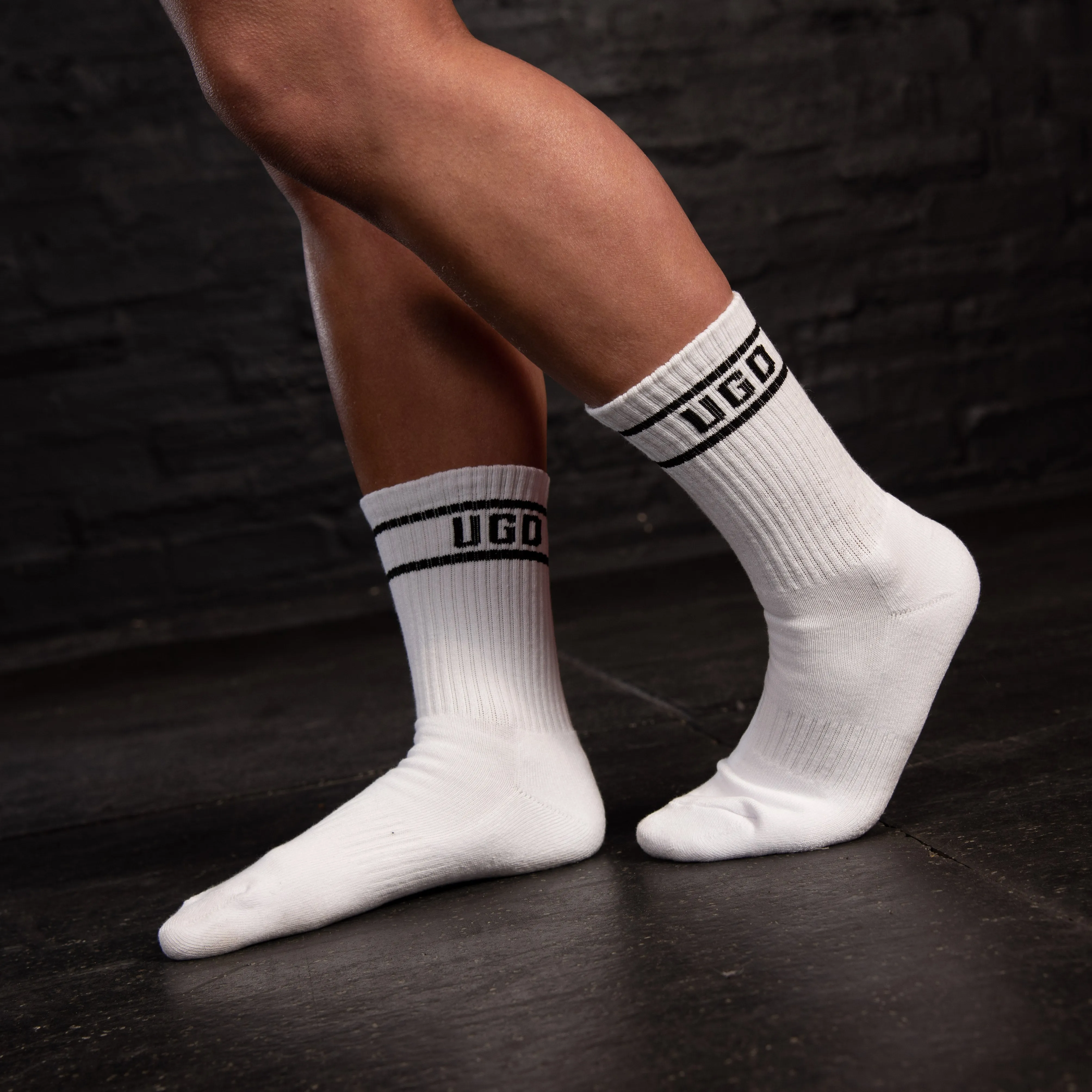 UGD SIGNATURE White Crew Socks